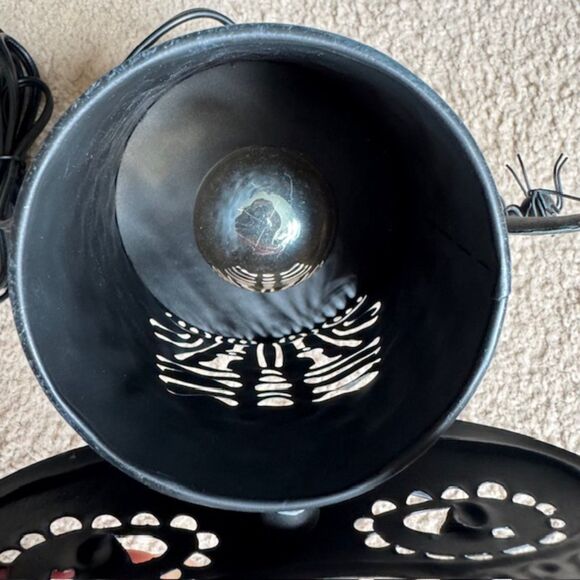 Very Superstitious Cat Halloween Scentsy Warmer NIB - Picture 4 of 7